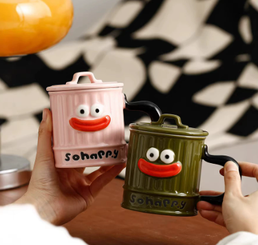 Big-Mouth Ceramic Coffee Mug – Funny Quirky Office Mug with Lid