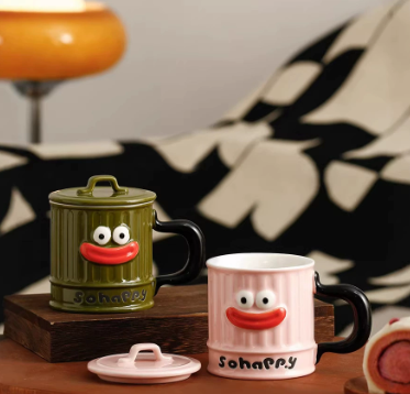 Big-Mouth Ceramic Coffee Mug – Funny Quirky Office Mug with Lid