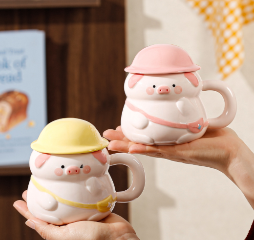 Cute Pig Ceramic Mug – Birthday Mug with Lid & Spoon