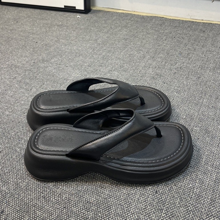 Women’s Platform Flip Flops Thick Sole Summer Outdoor Slippers