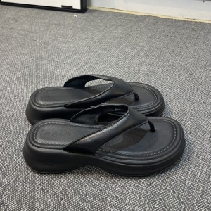 Women’s Platform Flip Flops Thick Sole Summer Outdoor Slippers