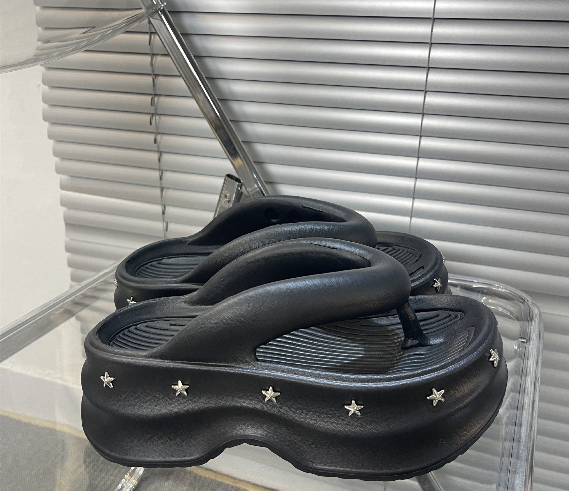 Women’s EVA Flip Flops Thick Sole Ultra Soft Cushioning Summer Outdoor Slippers