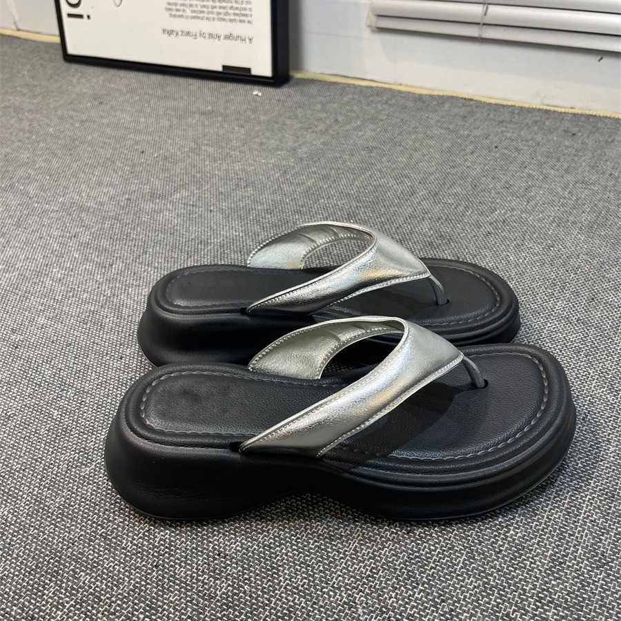 Women’s Platform Flip Flops Thick Sole Summer Outdoor Slippers